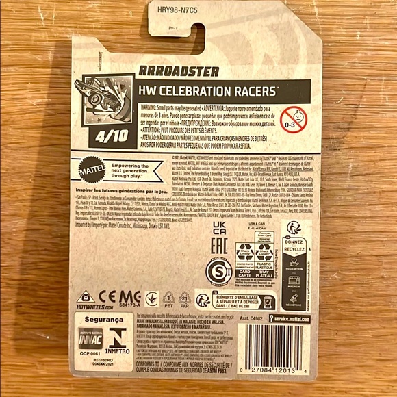 Hot Wheels RROADSTER International Women’s Day Pink and Blue Celebration Racer - Picture 6 of 8